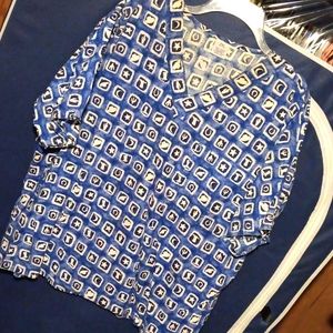 SCRUBS brand Ladies Scrub Top.